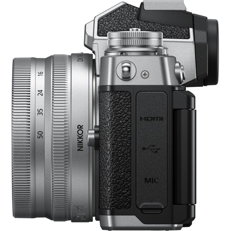 Nikon Z fc Kit με DX 16-50mm f/3.5-6.3 VR & DX 50-250mm f/4.5-6.3 VR