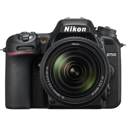 Nikon D7500 Kit 18-140mm VR