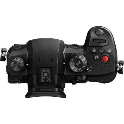 Panasonic Lumix GH5 II + Panasonic 12-60mm F3.5-5.6 Asph Power 0.I.S
