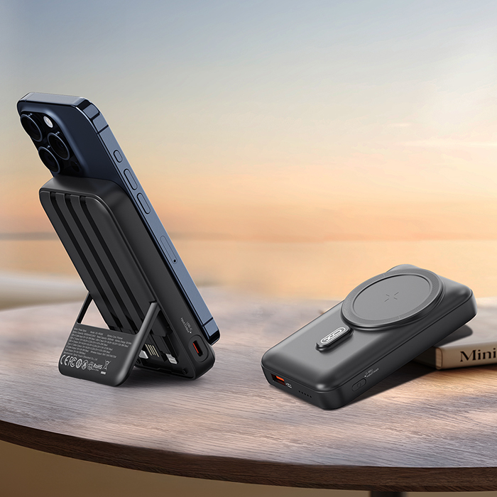 XO PR288 Power Bank, 10000mAh, με 3 ενσωματωμένα καλώδια και δυνατότητα ασύρματης φόρτισης